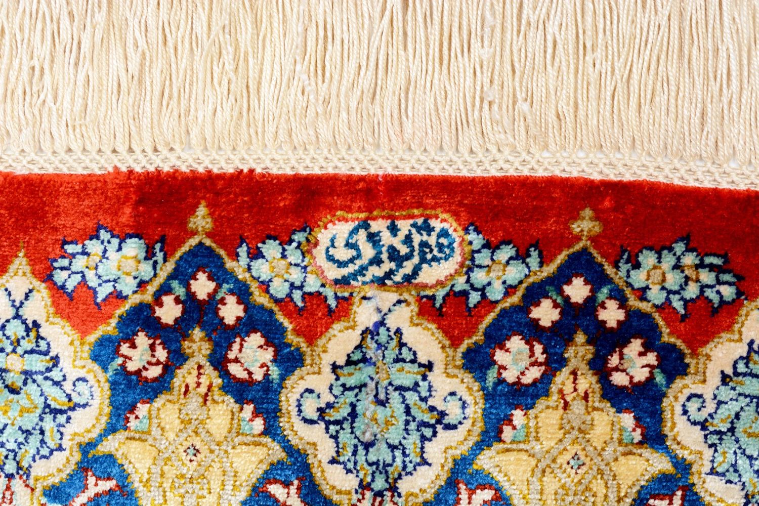 Ghom Silk Royal